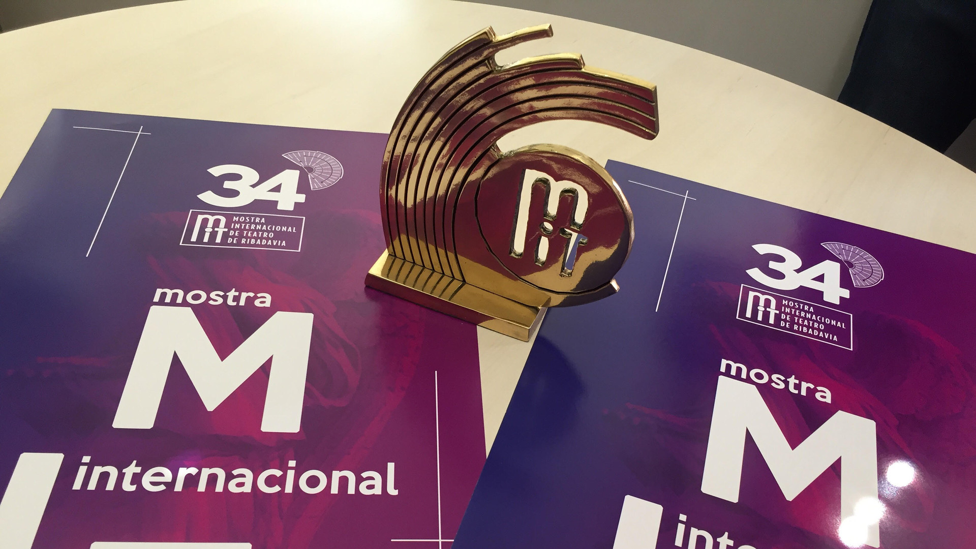 Galardor Premio Abrente